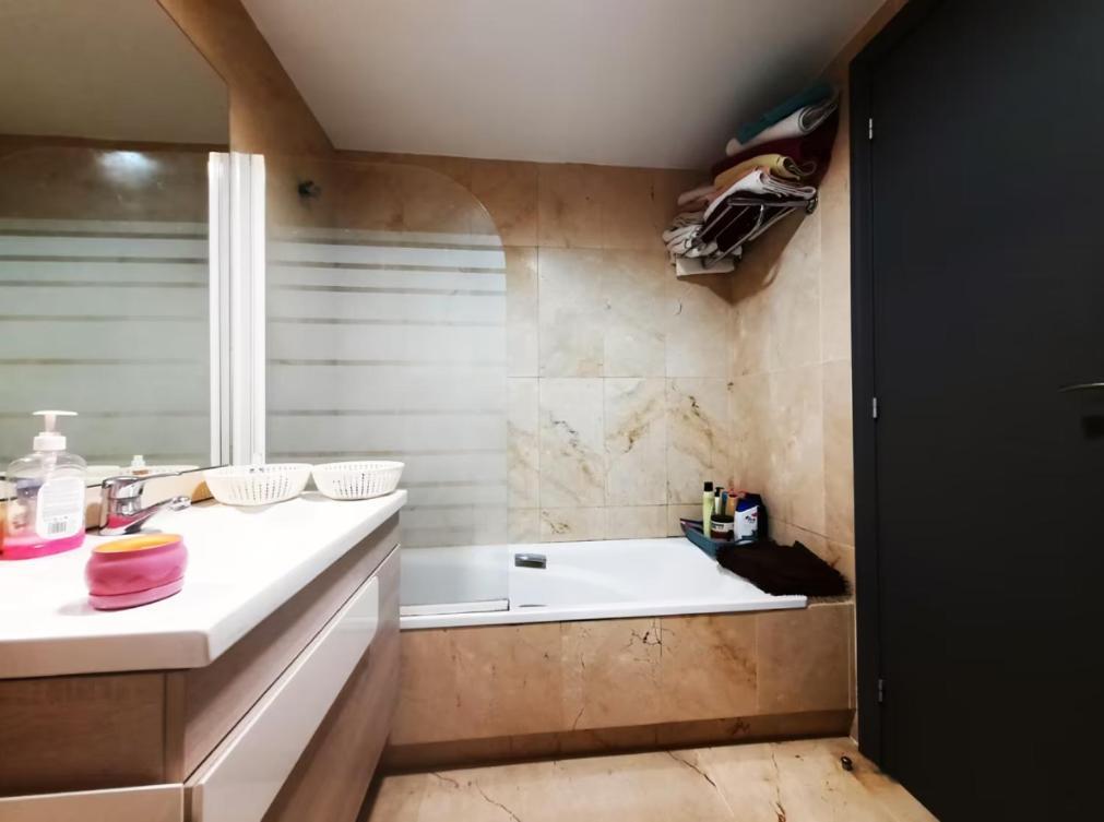 San Pedro De Alcantara Estupendo Piso 2 Hab, Salon, Wifi Apartamento Marbella