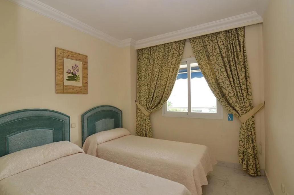 Lägenhet San Pedro De Alcantara Estupendo Piso 2 Hab, Salon, Wifi Marbella